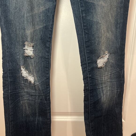 Almost Famous Denim Jeans Skinny Women’s Size 0 Blue Distressed Raw Hem - Picture 3 of 9